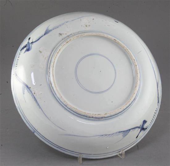 A Chinese kraak blue and white dish, c.1680-1700, diameter 28cm